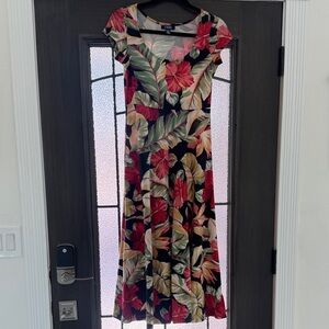 Chaps Hawaiian 💯 cotton comfy dress